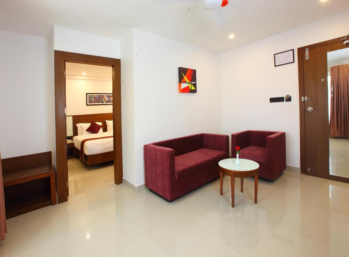 Park Residency Otel Kozhancheri Dış mekan fotoğraf